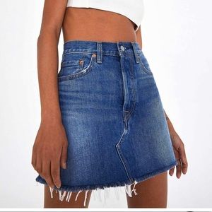 Levi’s Denim High Waisted Skirt